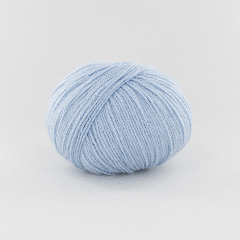 942